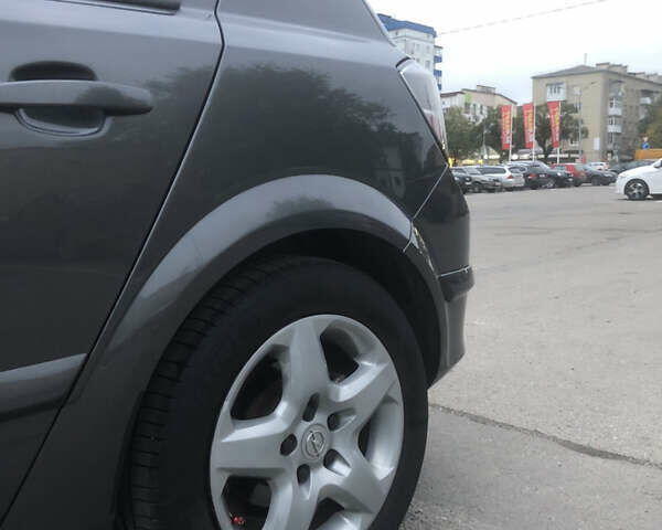 Сірий Опель Астра, об'ємом двигуна 1.69 л та пробігом 225 тис. км за 6100 $, фото 11 на Automoto.ua