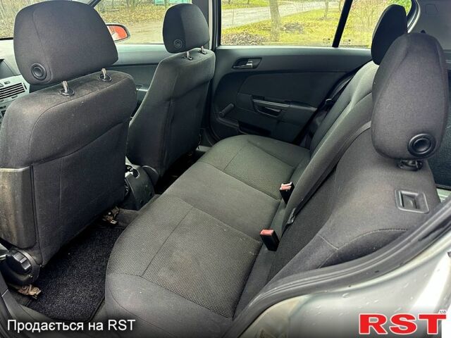 Серый Опель Астра, объемом двигателя 1.6 л и пробегом 250 тыс. км за 4199 $, фото 8 на Automoto.ua