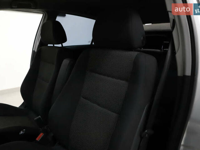 Серый Опель Астра, объемом двигателя 1.7 л и пробегом 144 тыс. км за 5900 $, фото 63 на Automoto.ua