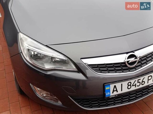 Серый Опель Астра, объемом двигателя 1.6 л и пробегом 141 тыс. км за 7999 $, фото 3 на Automoto.ua