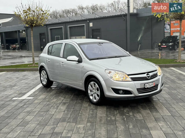 Серый Опель Астра, объемом двигателя 1.6 л и пробегом 51 тыс. км за 6900 $, фото 13 на Automoto.ua