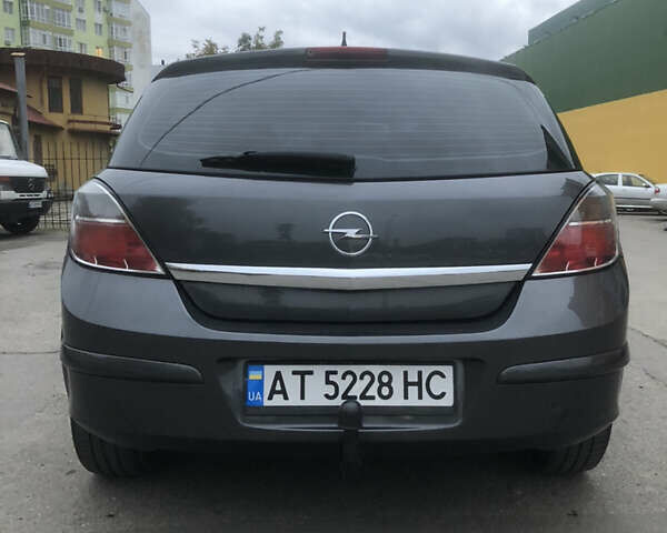 Сірий Опель Астра, об'ємом двигуна 1.69 л та пробігом 225 тис. км за 6100 $, фото 4 на Automoto.ua