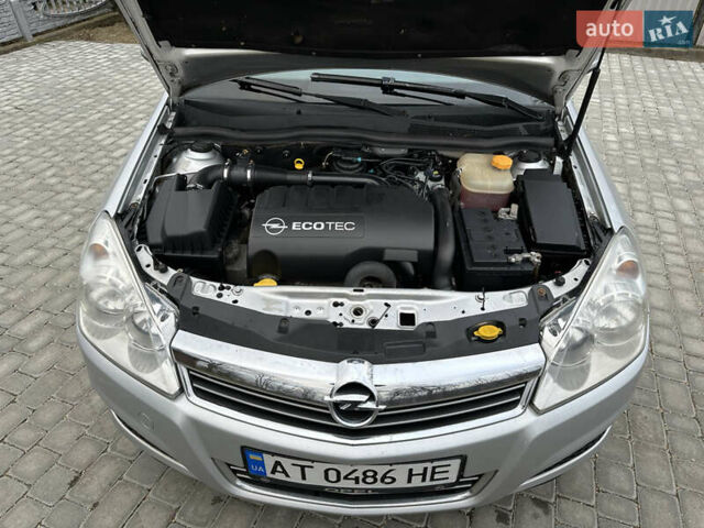 Серый Опель Астра, объемом двигателя 1.25 л и пробегом 194 тыс. км за 3700 $, фото 30 на Automoto.ua