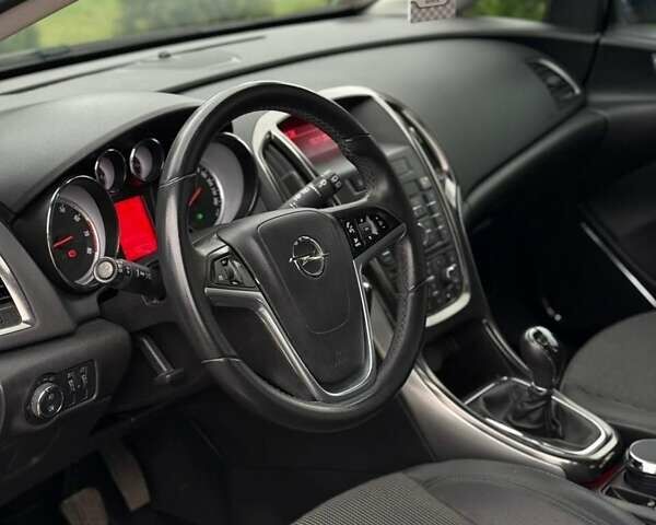 Серый Опель Астра, объемом двигателя 1.6 л и пробегом 144 тыс. км за 6500 $, фото 6 на Automoto.ua