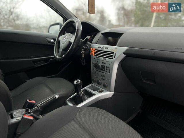 Сірий Опель Астра, об'ємом двигуна 1.4 л та пробігом 281 тис. км за 3200 $, фото 19 на Automoto.ua