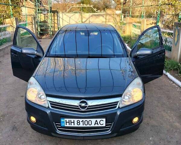 Серый Опель Астра, объемом двигателя 1.8 л и пробегом 202 тыс. км за 6100 $, фото 3 на Automoto.ua