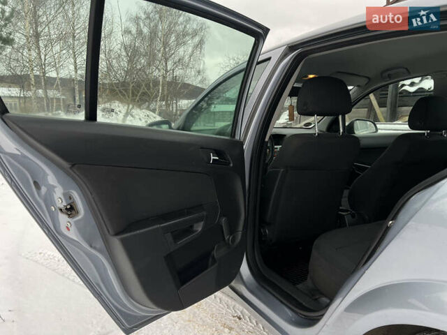 Сірий Опель Астра, об'ємом двигуна 1.4 л та пробігом 281 тис. км за 3200 $, фото 22 на Automoto.ua