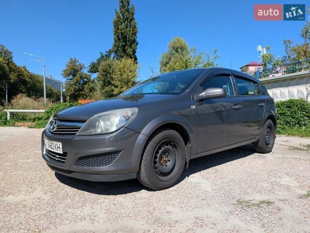 Опель Астра 2009 в Киеве на Automoto.ua Серый Опель Астра, объемом двигателя 1.25 л и пробегом 380 тыс. км за 4700 $, фото 2 на Automoto.ua