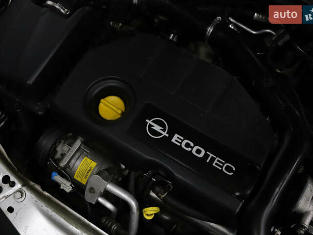 Серый Опель Астра, объемом двигателя 1.7 л и пробегом 144 тыс. км за 5900 $, фото 90 на Automoto.ua