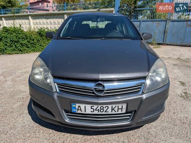 Опель Астра 2009 в Киеве на Automoto.ua Серый Опель Астра, объемом двигателя 1.25 л и пробегом 380 тыс. км за 4700 $, фото 4 на Automoto.ua