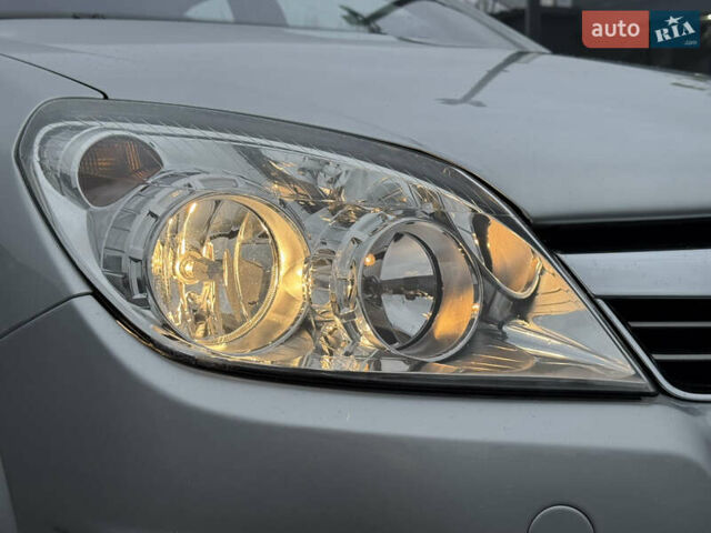 Серый Опель Астра, объемом двигателя 1.6 л и пробегом 51 тыс. км за 6900 $, фото 18 на Automoto.ua