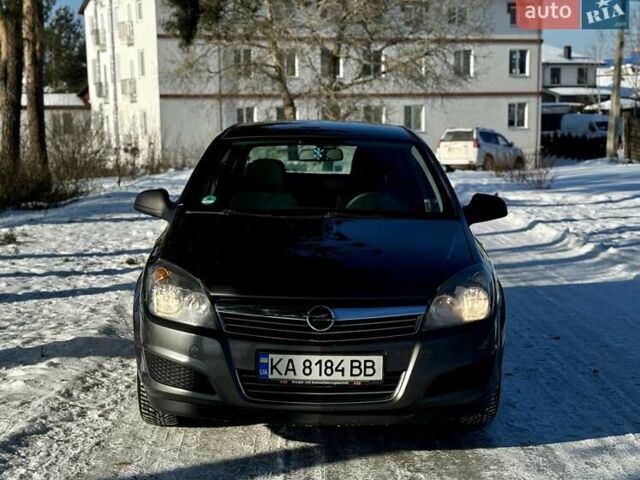 Серый Опель Астра, объемом двигателя 1.36 л и пробегом 220 тыс. км за 4700 $, фото 1 на Automoto.ua