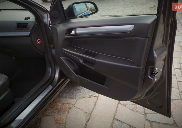 Сірий Опель Астра, об'ємом двигуна 1.6 л та пробігом 208 тис. км за 6500 $, фото 124 на Automoto.ua
