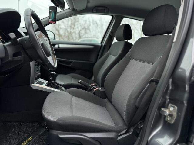 Серый Опель Астра, объемом двигателя 1.4 л и пробегом 120 тыс. км за 5700 $, фото 6 на Automoto.ua