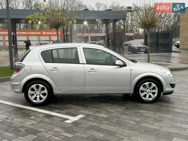 Серый Опель Астра, объемом двигателя 1.6 л и пробегом 51 тыс. км за 6900 $, фото 11 на Automoto.ua