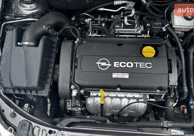 Серый Опель Астра, объемом двигателя 1.82 л и пробегом 94 тыс. км за 7850 $, фото 37 на Automoto.ua