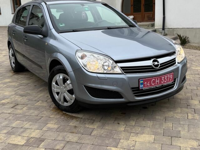 Серый Опель Астра, объемом двигателя 1.4 л и пробегом 205 тыс. км за 4400 $, фото 9 на Automoto.ua