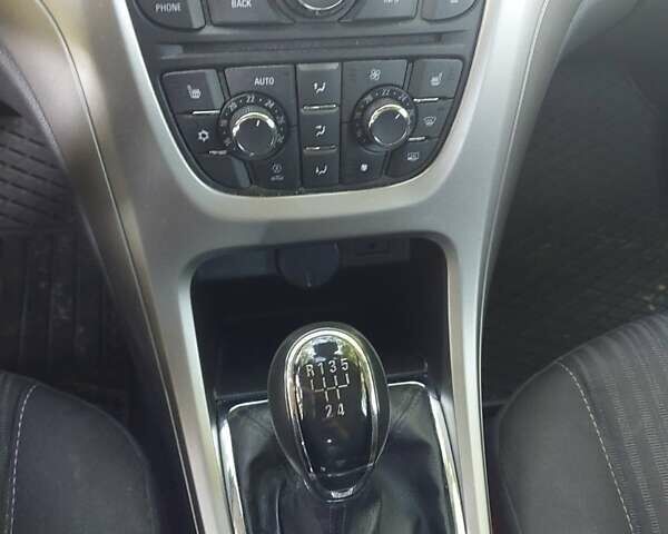 Серый Опель Астра, объемом двигателя 1.6 л и пробегом 117 тыс. км за 8000 $, фото 10 на Automoto.ua