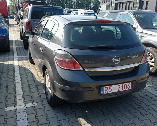 Сірий Опель Астра, об'ємом двигуна 1.4 л та пробігом 280 тис. км за 4600 $, фото 3 на Automoto.ua