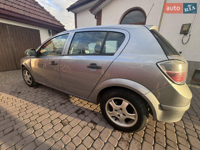 Сірий Опель Астра, об'ємом двигуна 1.36 л та пробігом 280 тис. км за 3900 $, фото 2 на Automoto.ua