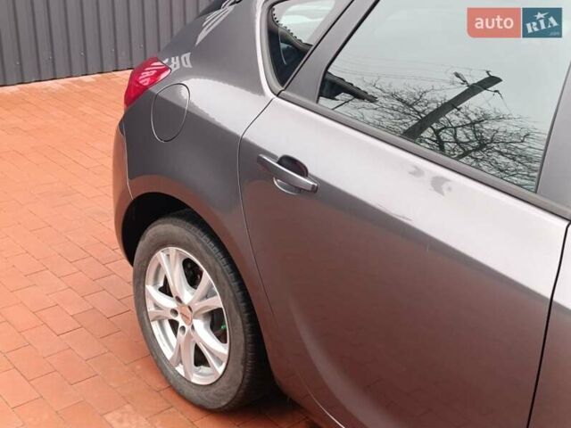 Серый Опель Астра, объемом двигателя 1.6 л и пробегом 141 тыс. км за 7999 $, фото 2 на Automoto.ua