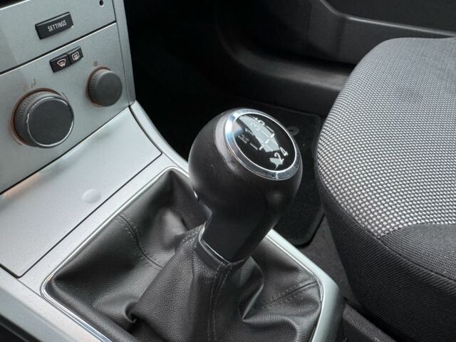 Сірий Опель Астра, об'ємом двигуна 1.6 л та пробігом 53 тис. км за 5900 $, фото 11 на Automoto.ua