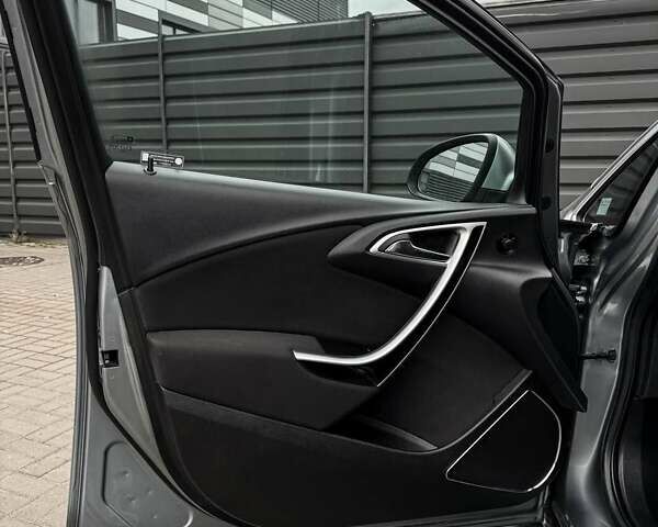 Опель Астра 2010 в Черкассах на Automoto.ua Серый Опель Астра, объемом двигателя 1.6 л и пробегом 190 тыс. км за 6999 $, фото 16 на Automoto.ua