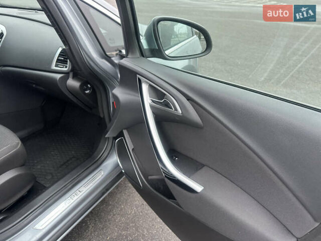 Опель Астра 2010 в Житомире на Automoto.ua Серый Опель Астра, объемом двигателя 1.7 л и пробегом 250 тыс. км за 7350 $, фото 14 на Automoto.ua