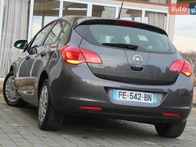 Серый Опель Астра, объемом двигателя 1.6 л и пробегом 193 тыс. км за 5890 $, фото 29 на Automoto.ua