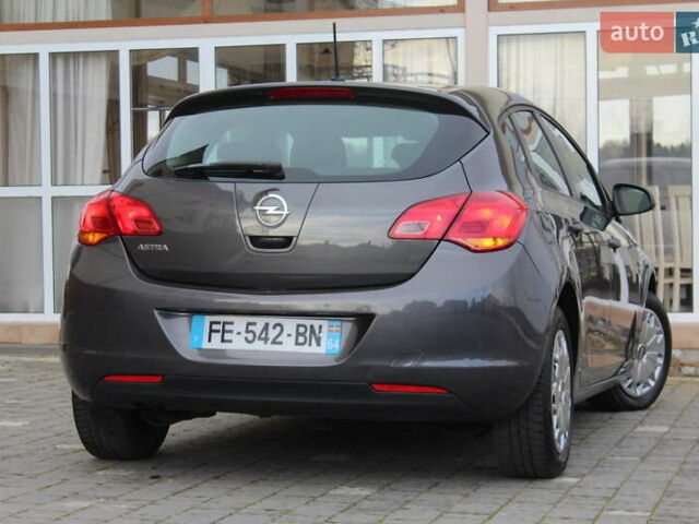Серый Опель Астра, объемом двигателя 1.6 л и пробегом 193 тыс. км за 5890 $, фото 21 на Automoto.ua