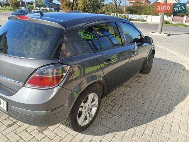 Опель Астра 2010 в Ужгороде на Automoto.ua Серый Опель Астра, объемом двигателя 1.4 л и пробегом 172 тыс. км за 5300 $, фото 23 на Automoto.ua