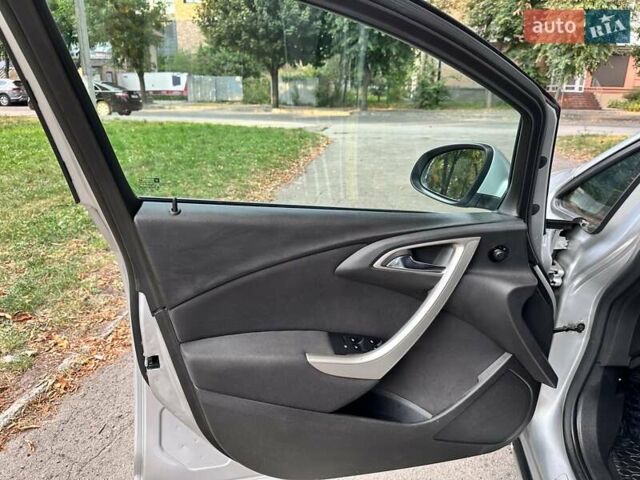 Сірий Опель Астра, об'ємом двигуна 1.69 л та пробігом 275 тис. км за 6300 $, фото 9 на Automoto.ua