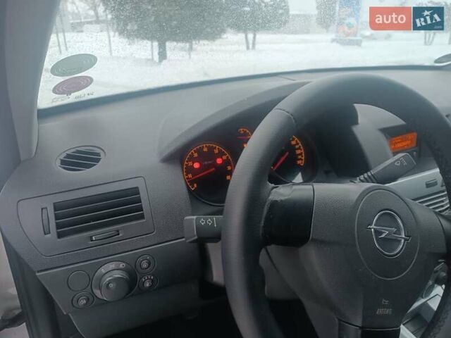 Сірий Опель Астра, об'ємом двигуна 1.6 л та пробігом 268 тис. км за 4900 $, фото 18 на Automoto.ua