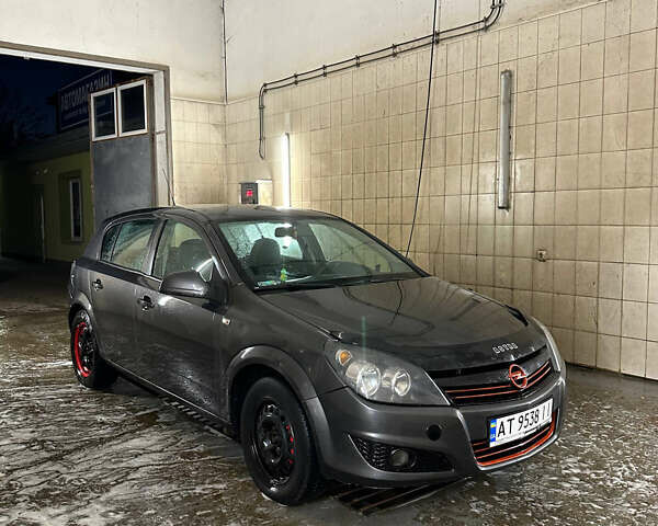 Опель Астра 2010 в Коломые на Automoto.ua Серый Опель Астра, объемом двигателя 1.25 л и пробегом 302 тыс. км за 4800 $, фото 8 на Automoto.ua