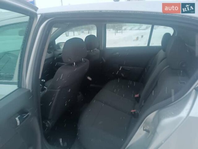 Сірий Опель Астра, об'ємом двигуна 1.6 л та пробігом 268 тис. км за 4900 $, фото 24 на Automoto.ua
