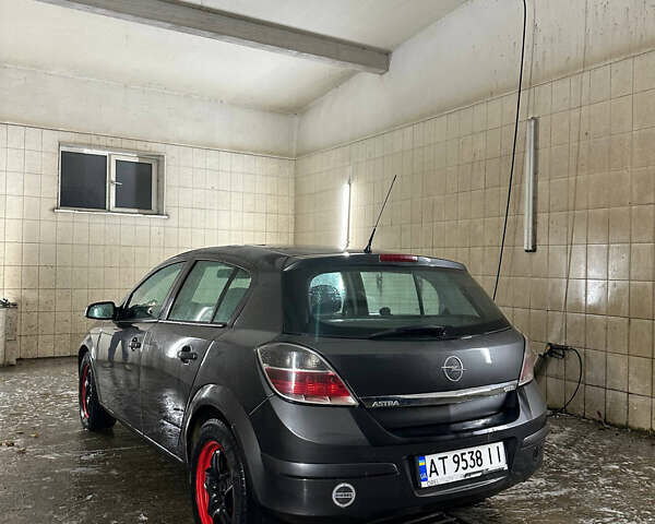 Опель Астра 2010 в Коломые на Automoto.ua Серый Опель Астра, объемом двигателя 1.25 л и пробегом 302 тыс. км за 4800 $, фото 10 на Automoto.ua