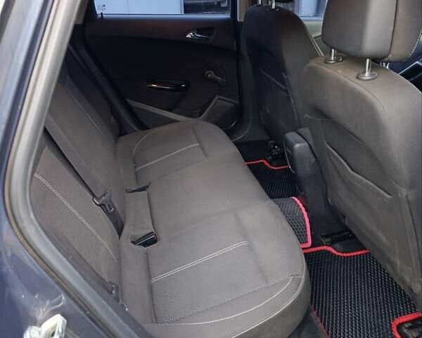 Сірий Опель Астра, об'ємом двигуна 1.7 л та пробігом 286 тис. км за 5300 $, фото 9 на Automoto.ua