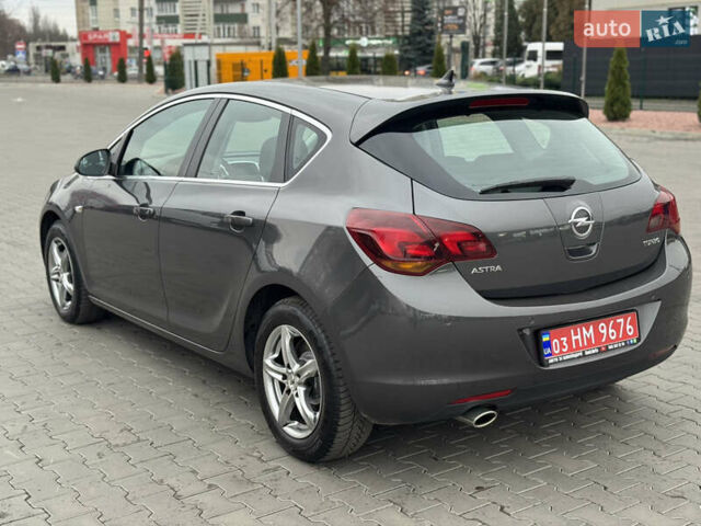 Сірий Опель Астра, об'ємом двигуна 1.6 л та пробігом 190 тис. км за 8200 $, фото 4 на Automoto.ua
