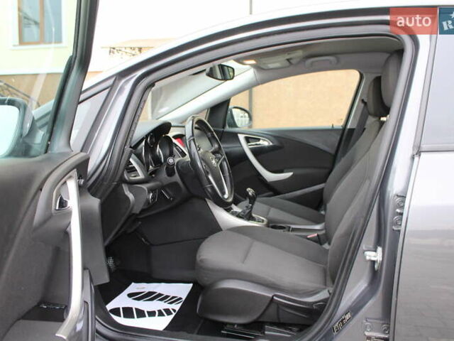 Серый Опель Астра, объемом двигателя 1.6 л и пробегом 193 тыс. км за 5890 $, фото 51 на Automoto.ua