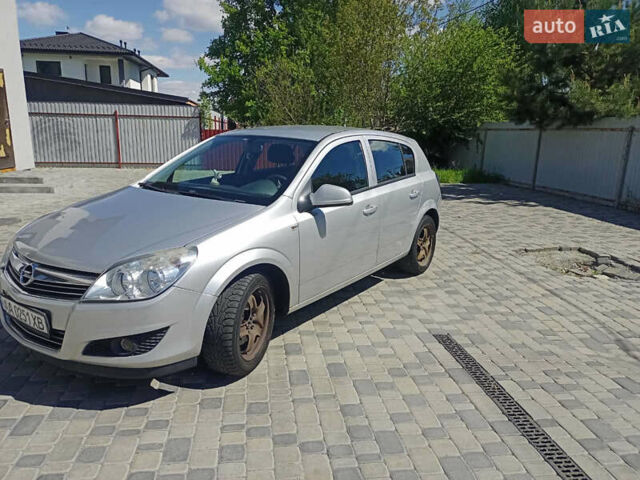 Серый Опель Астра, объемом двигателя 1.6 л и пробегом 97 тыс. км за 5500 $, фото 3 на Automoto.ua