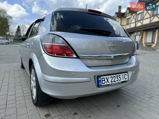 Серый Опель Астра, объемом двигателя 1.4 л и пробегом 178 тыс. км за 5500 $, фото 14 на Automoto.ua
