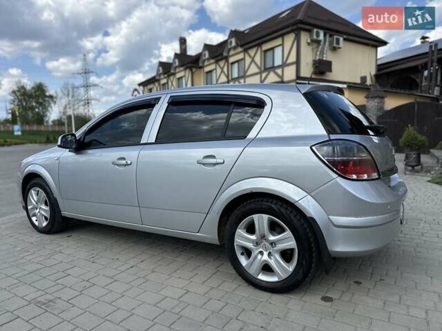 Серый Опель Астра, объемом двигателя 1.4 л и пробегом 178 тыс. км за 5500 $, фото 16 на Automoto.ua