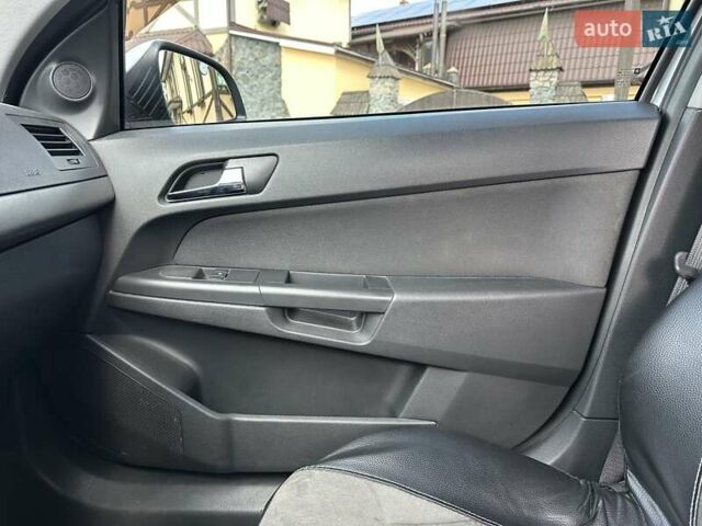 Серый Опель Астра, объемом двигателя 1.4 л и пробегом 178 тыс. км за 5500 $, фото 30 на Automoto.ua