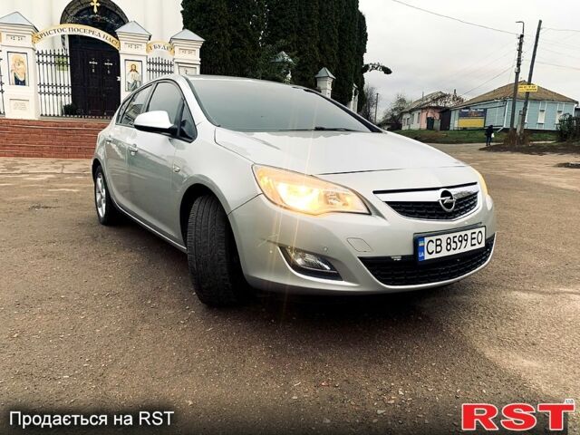 Серый Опель Астра, объемом двигателя 1.6 л и пробегом 250 тыс. км за 8000 $, фото 2 на Automoto.ua