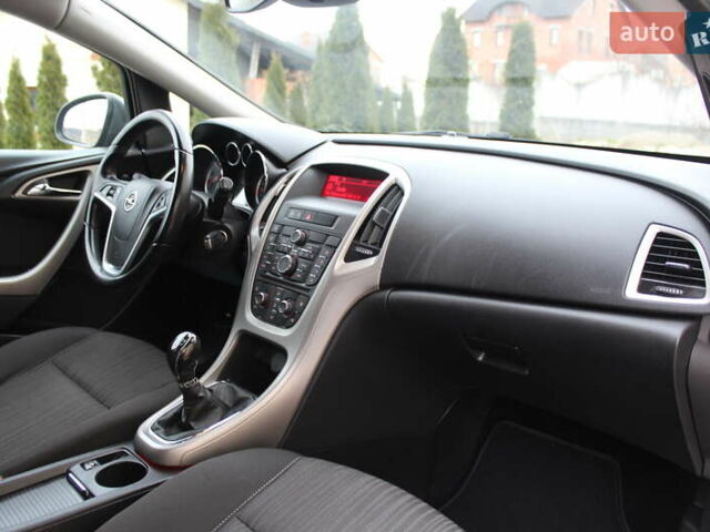 Серый Опель Астра, объемом двигателя 1.6 л и пробегом 193 тыс. км за 5890 $, фото 87 на Automoto.ua
