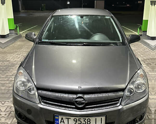 Серый Опель Астра, объемом двигателя 1.25 л и пробегом 303 тыс. км за 3500 $, фото 3 на Automoto.ua