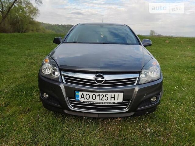Опель Астра 2010 в Ужгороде на Automoto.ua Серый Опель Астра, объемом двигателя 1.4 л и пробегом 172 тыс. км за 5300 $, фото 3 на Automoto.ua