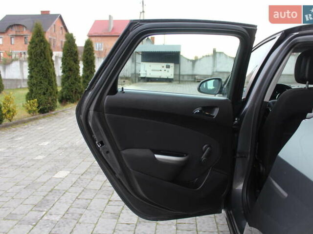 Серый Опель Астра, объемом двигателя 1.6 л и пробегом 193 тыс. км за 5890 $, фото 80 на Automoto.ua