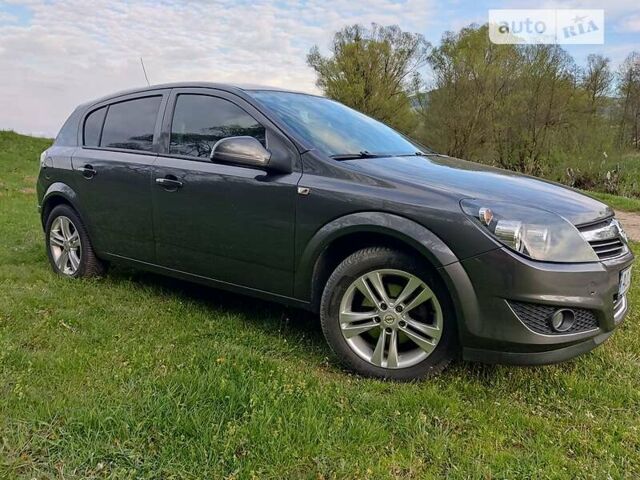 Опель Астра 2010 в Ужгороде на Automoto.ua Серый Опель Астра, объемом двигателя 1.4 л и пробегом 172 тыс. км за 5300 $, фото 14 на Automoto.ua