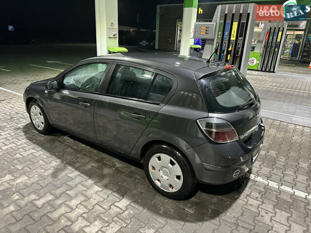 Серый Опель Астра, объемом двигателя 1.25 л и пробегом 303 тыс. км за 3500 $, фото 8 на Automoto.ua